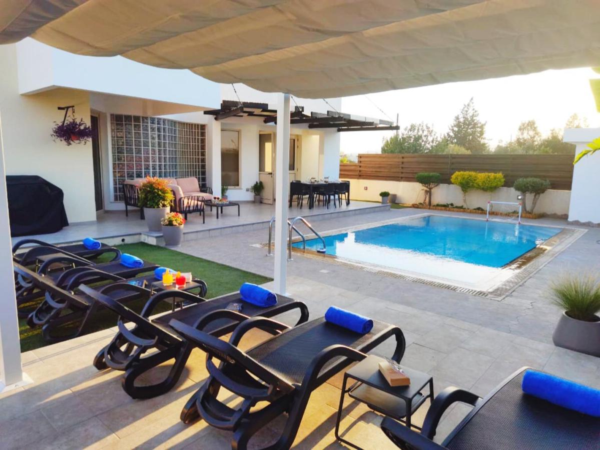 Ilios Villa Larnaca Extérieur photo