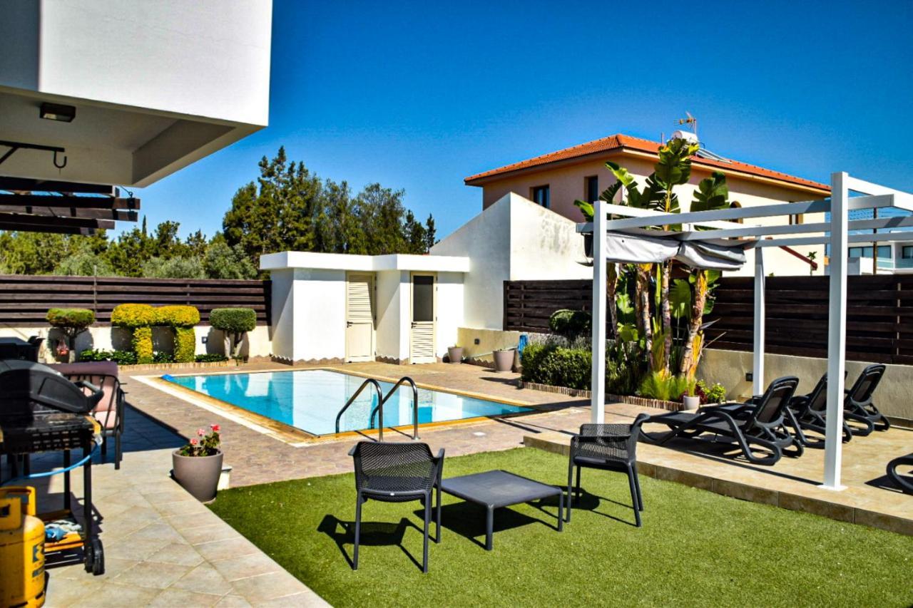 Ilios Villa Larnaca Extérieur photo